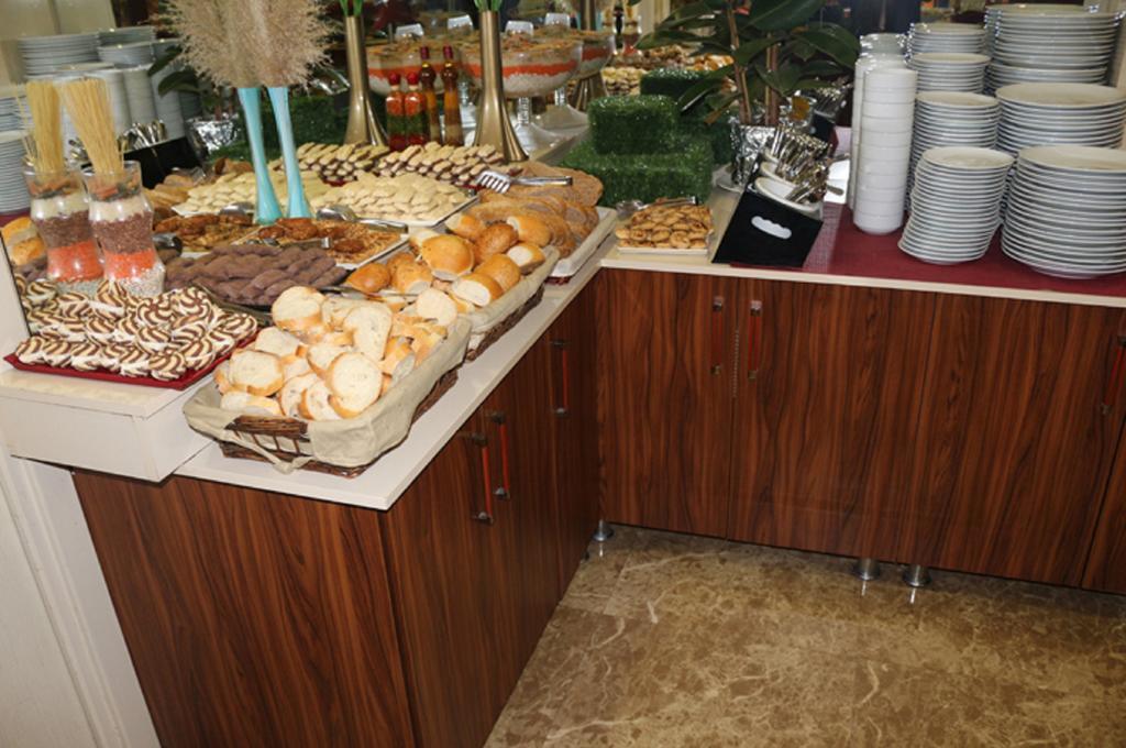 Mesnevi Hotel كونيا المظهر الخارجي الصورة
